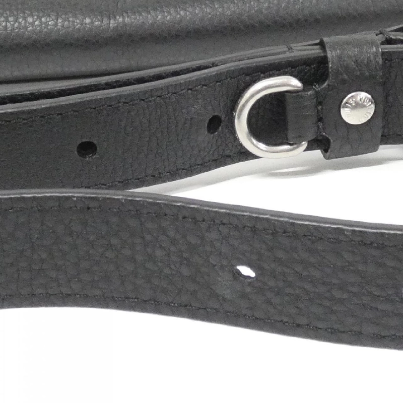 Túi đeo chéo Louis Vuitton Steamer M11607 612651