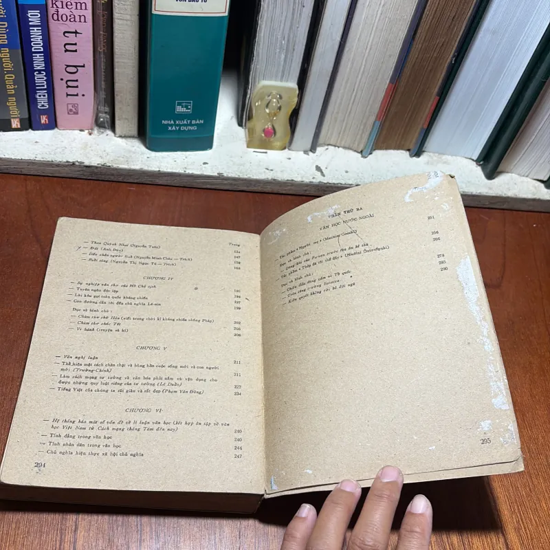 II Giáo Khoa Xưa: Văn Học Lớp Phổ Thông 12 (Tập 2) - 1987 927337