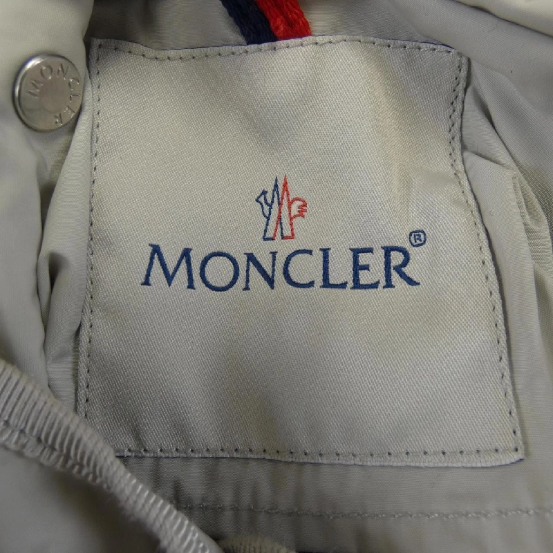 Áo khoác MONCLER ARGELIA - Hàng hiệu Chính hãng 818452