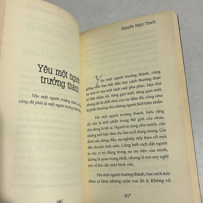 Lưng chừng cô đơn - Nguyễn Ngọc Thạch 689558