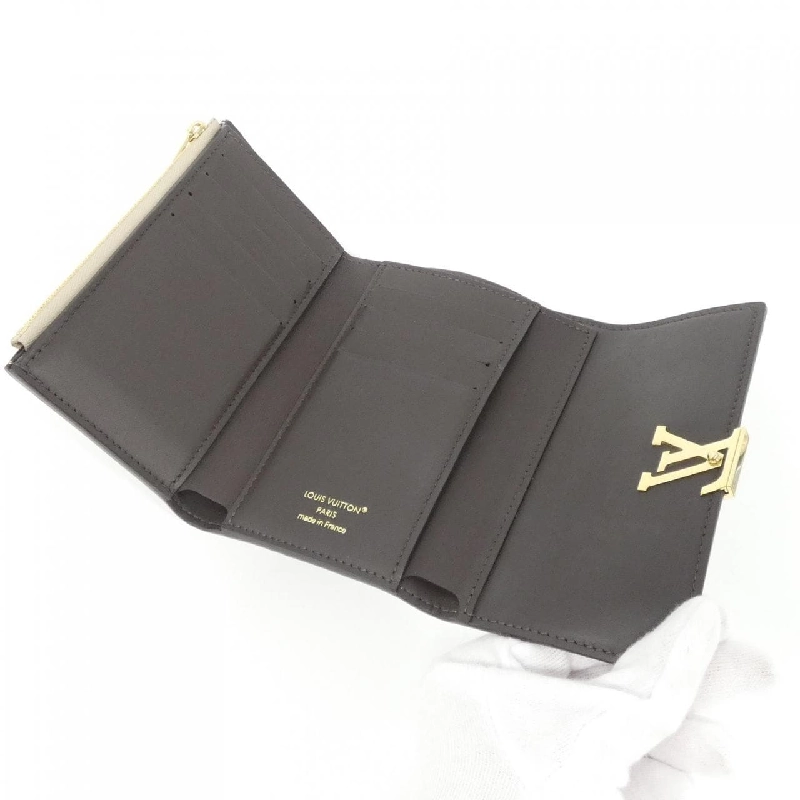 Ví Louis Vuitton Portefoy Capucines Compact M62159 620842