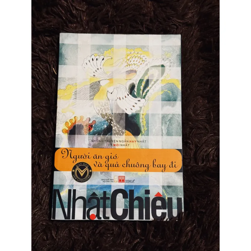 Người ăn gió và quả chuông bay đi 993319