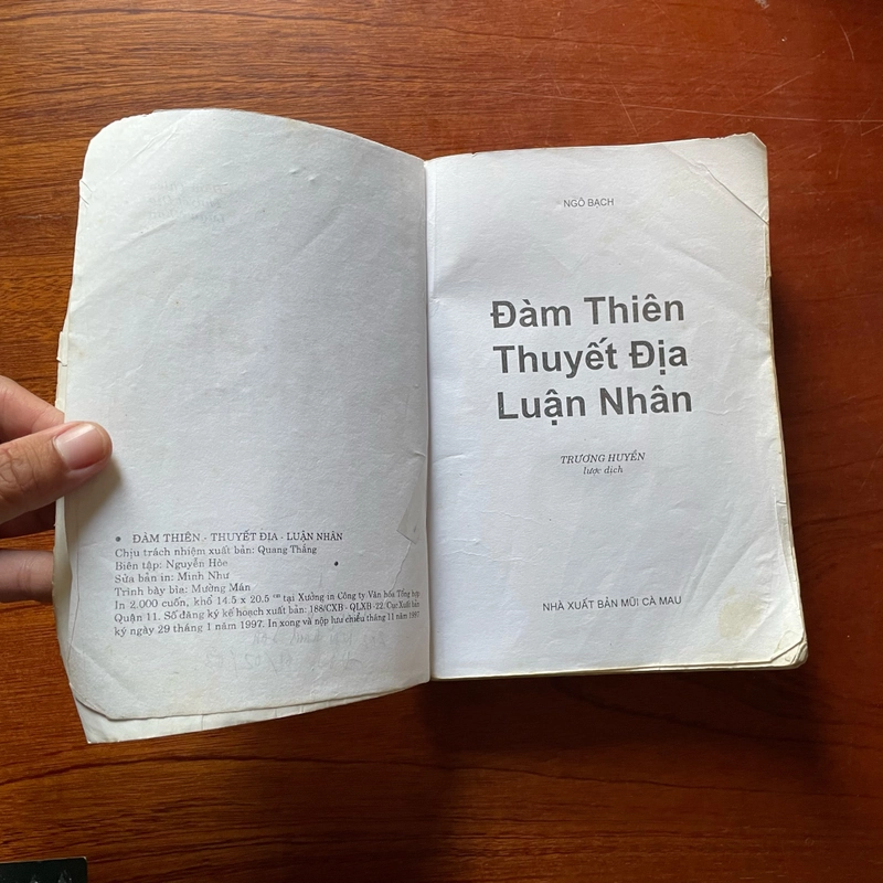 II Sách Huyền Học: Đàm Thiên _ Thuyết Địa _ Luận Nhân - Ngô Bạch - 1997 475965