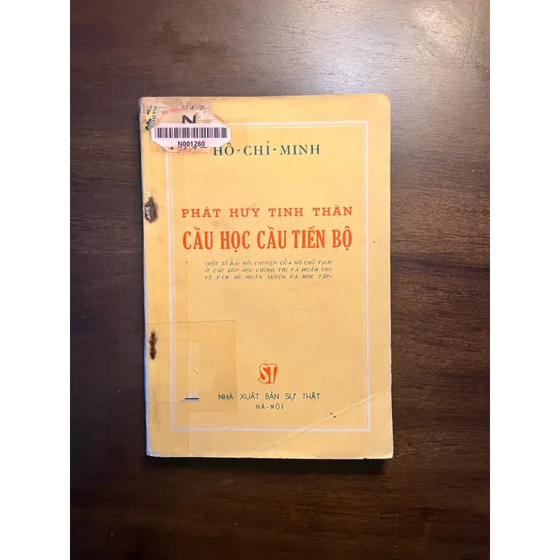 Bộ 6 cuốn tác phẩm của Hồ Chí Minh 559868