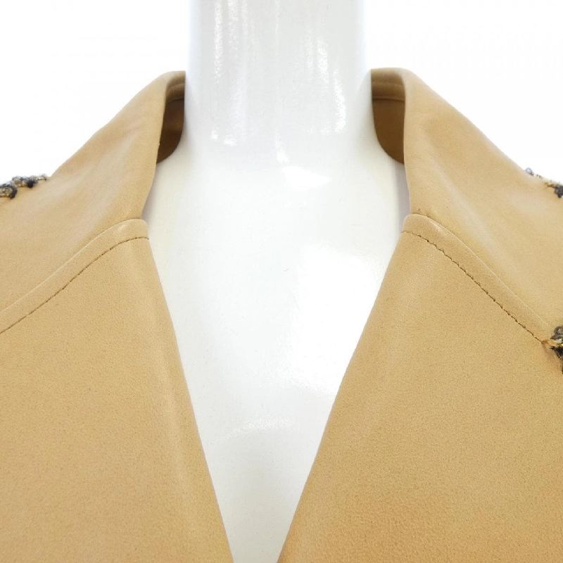 Áo khoác da CHANEL P57197C00331 17B 633103