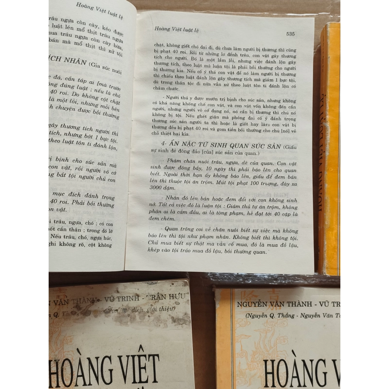 HOÀNG VIỆT LUẬN LỆ ( Luật Gia Long ) Bộ 5 sách (1-5) 277771