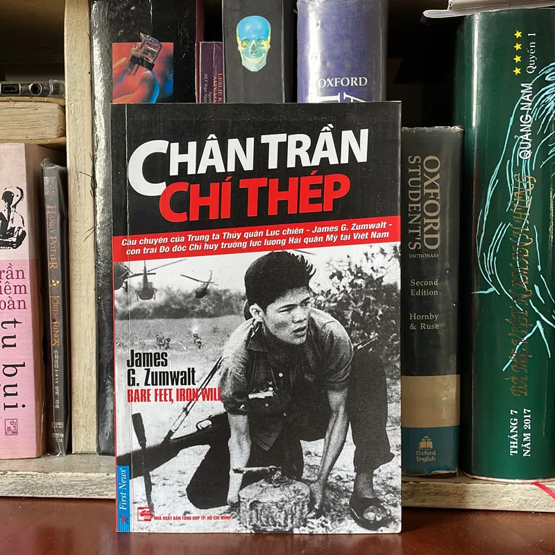 II Sách Lịch Sử: Chân Trần Chí Thép - James G. Zumwalt - 2011 559055