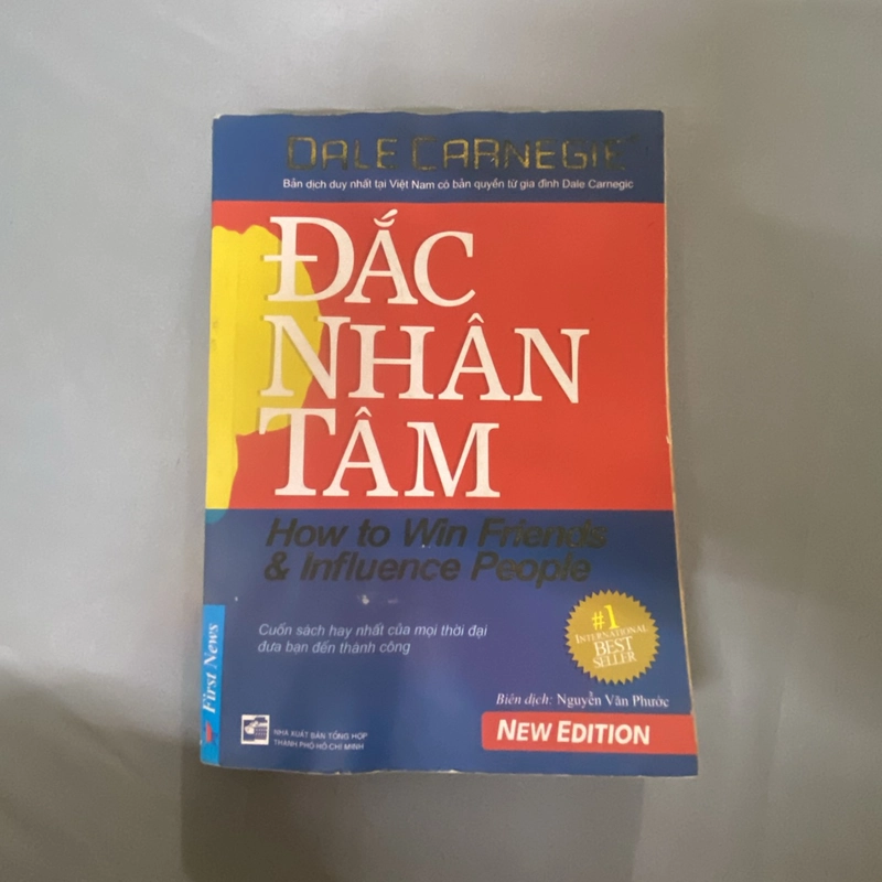 Sách Kỹ năng sống Đắc nhân tâm của Dale Carnegie, sách cũ còn 70% 315387