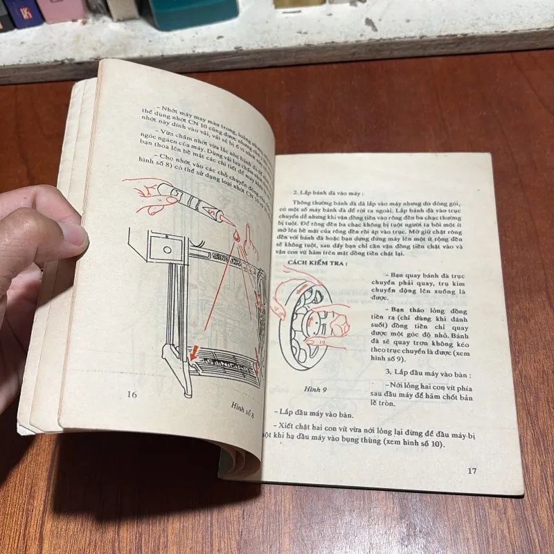 II Hướng Dẫn Sử Dụng Bảo Dưỡng Sửa Chữa Máy May Gia Đình - KS. Trần Tấn Tiếp - 1990 926879