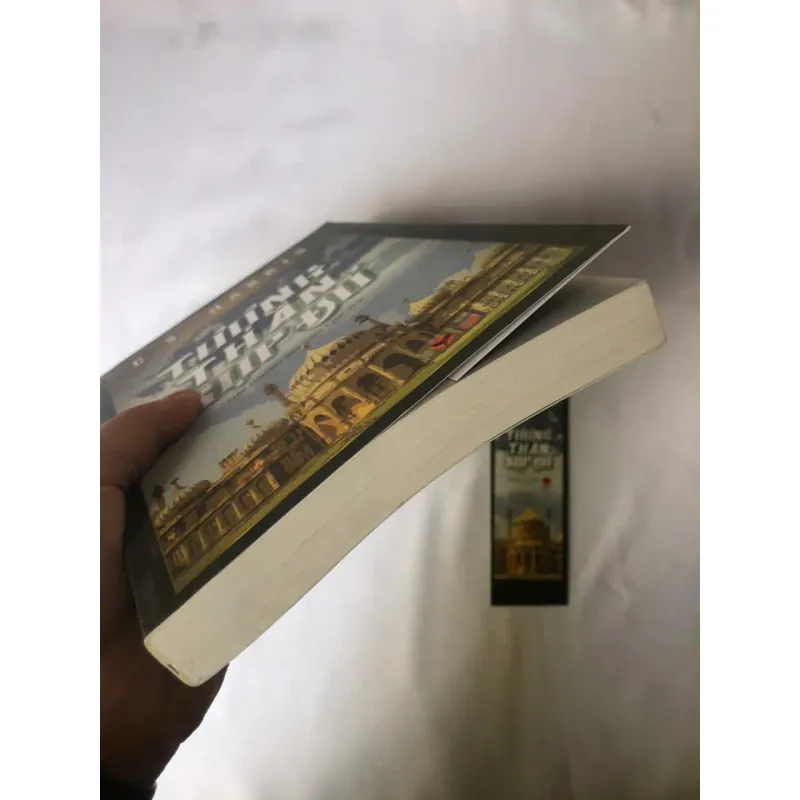 Tượng Thần Sụp Đổ - C. S. Harris 799448