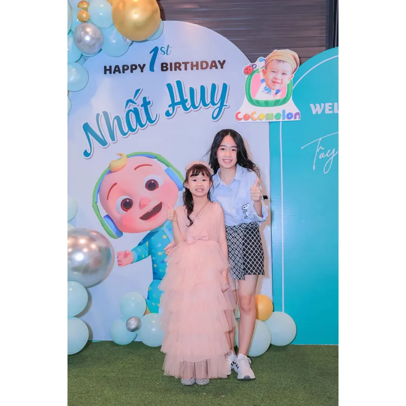 Đầm thiết kế cho bé gái 5-6 tuổi- Hồng Patel - còn mới  701523