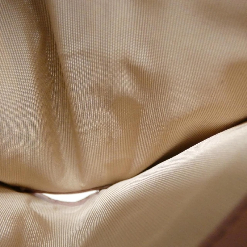 Ví Gucci 739498 EAA8D 622056