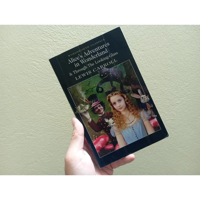 Alice's adventures in wonderland  757984