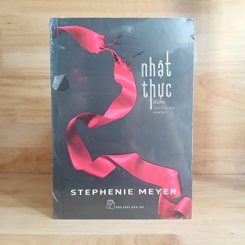 Tiểu Thuyết Nhật Thực (Eclipse) - Stephenie Meyer 570257