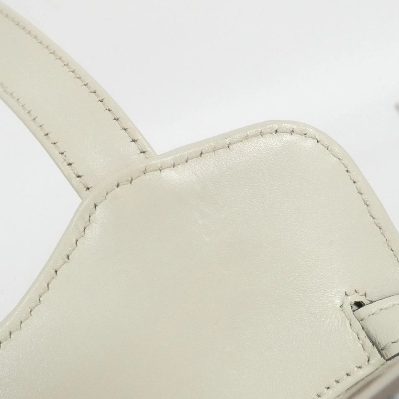 Túi xách PETITE GG 745918 AACAW của Gucci 616737