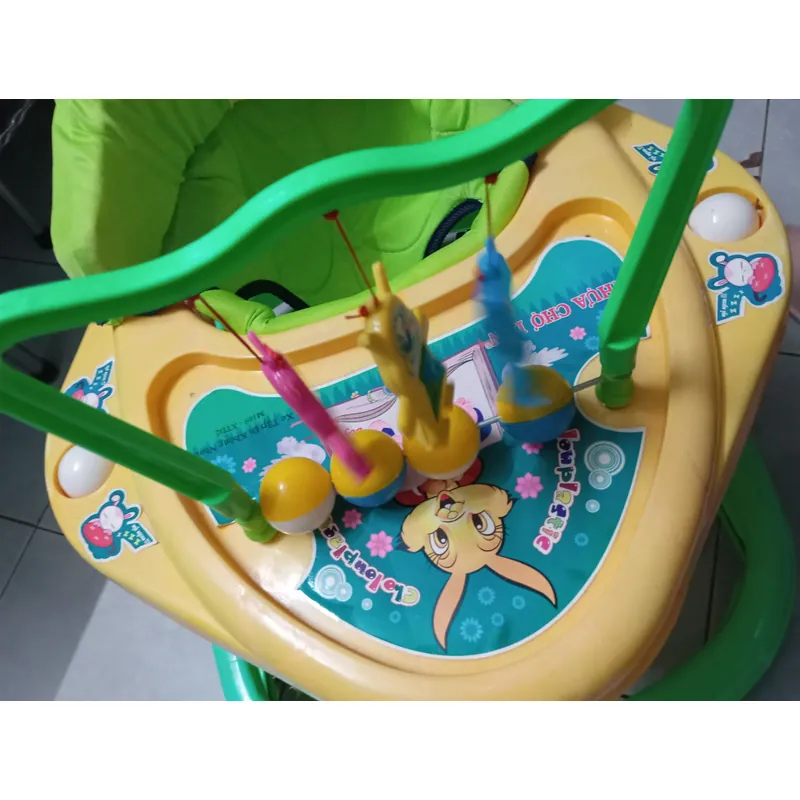 Xe tập đi kiểu truyền thống 597848