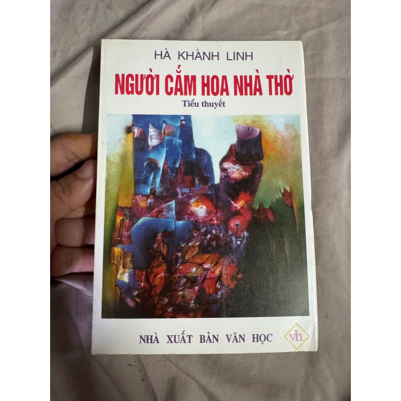 Người cắm hoa nhà thờ 517152