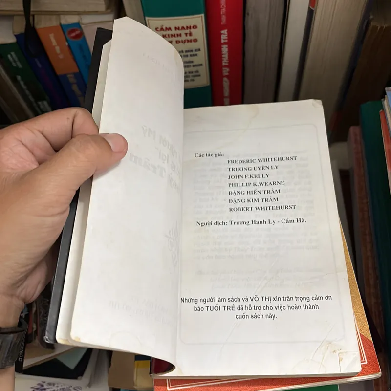 II Bí Mật Cuộc Đời Người Mỹ Làm “Sống Lại” Đặng Thuỳ Trâm - FREDERIC WHITEHURST - 2005 675182