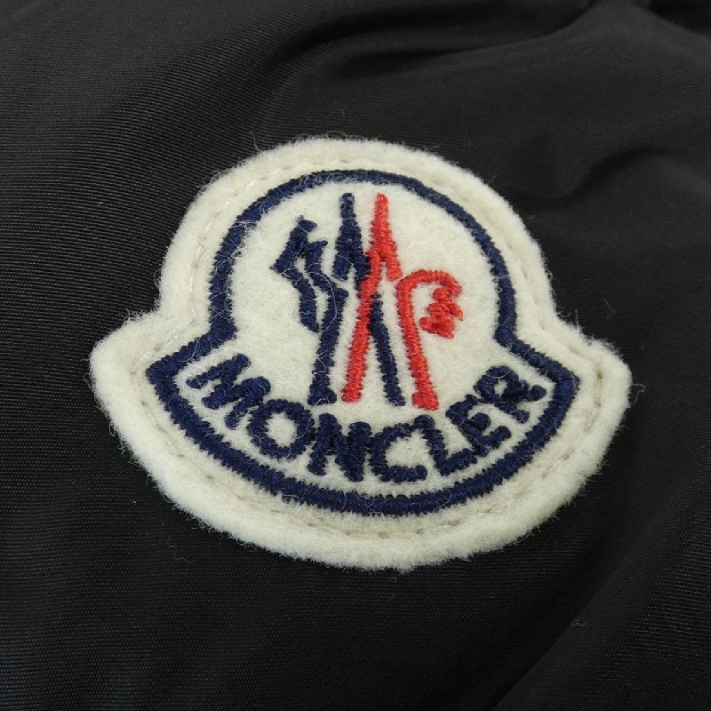 Áo khoác lông vũ MONCLER 635075