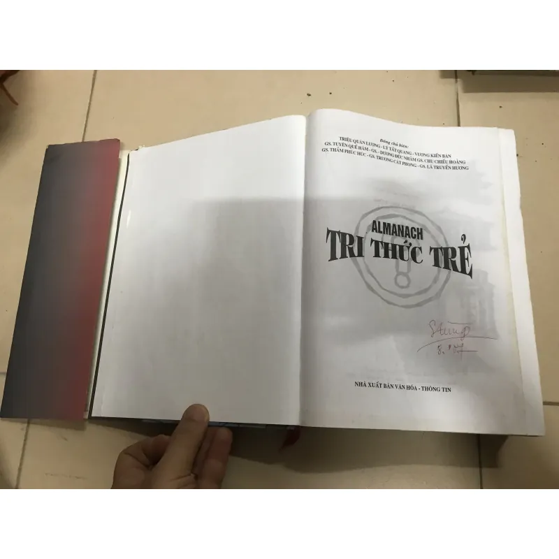 ALMANACH Tri Thức Trẻ  (c) 1026286