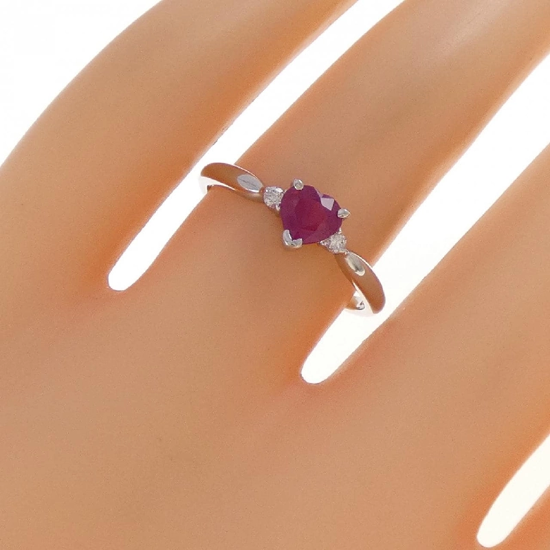 Nhẫn ruby hình trái tim PT900 0.63CT 667915