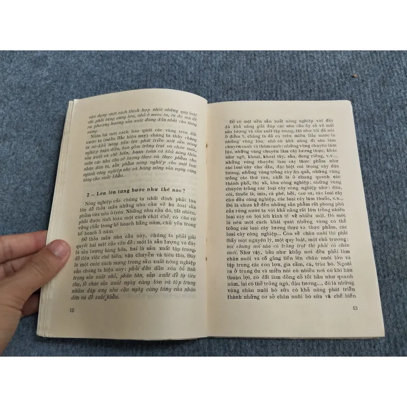 RA SỨC PHẤN ĐẤU CHO MỘT NỀN NÔNG NGHIỆP LỚN XÃ HỘI CHỦ NGHĨA - PHẠM VĂN ĐỒNG 688808
