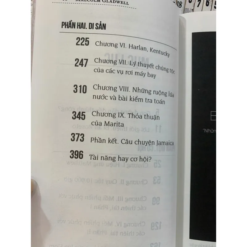 NHỮNG KẺ XUẤT CHÚNG - MALCOLM GLADWELL (DIỆU NGỌC DỊCH)  1029605