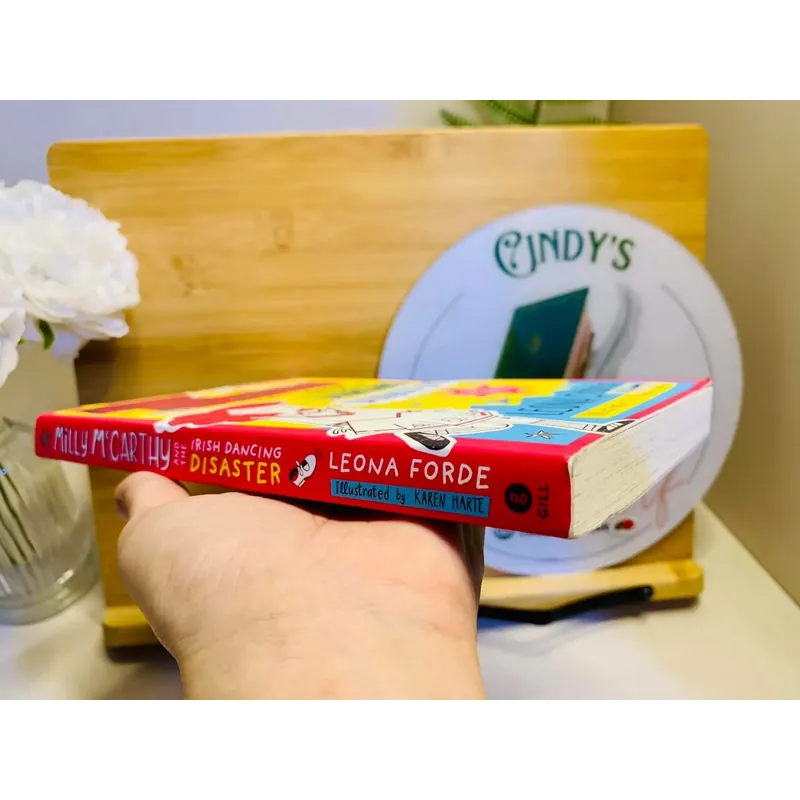 [Sách tiếng Anh 2hand] Like new 90% -Milly McCarthy and the Irish Dancing Disaster 701656