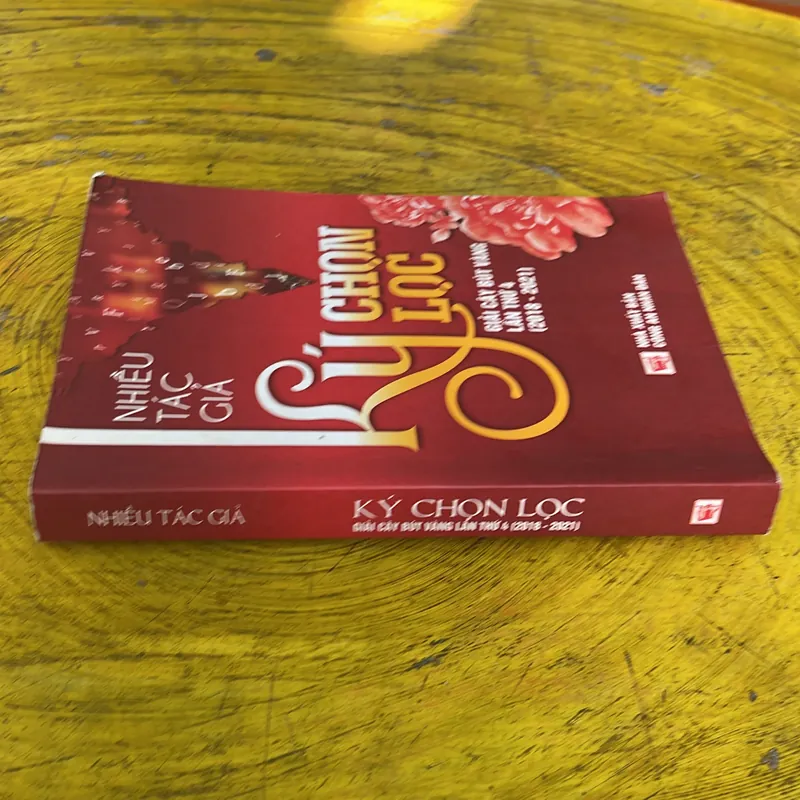 KÝ CHỌN LỌC - NHIỀU TÁC GIẢ- GIẢI CÂY BÚT VÀNG LẦN THỨ 4(2018-2021) 719600