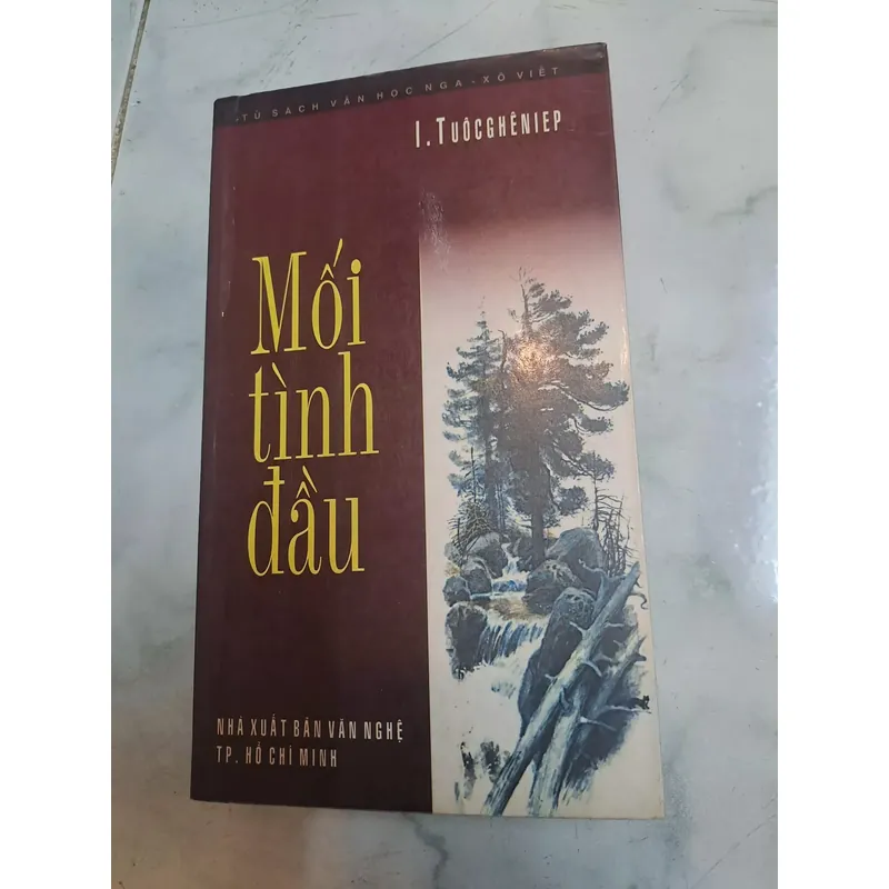 Những ngôi sao ban ngày Onga Béc gôn và Mối tình đầu Tuốc ghê nhép 697167
