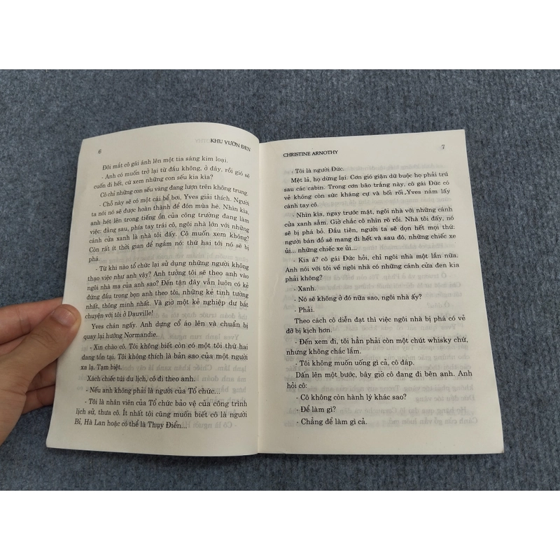 KHU VƯỜN ĐEN 478711