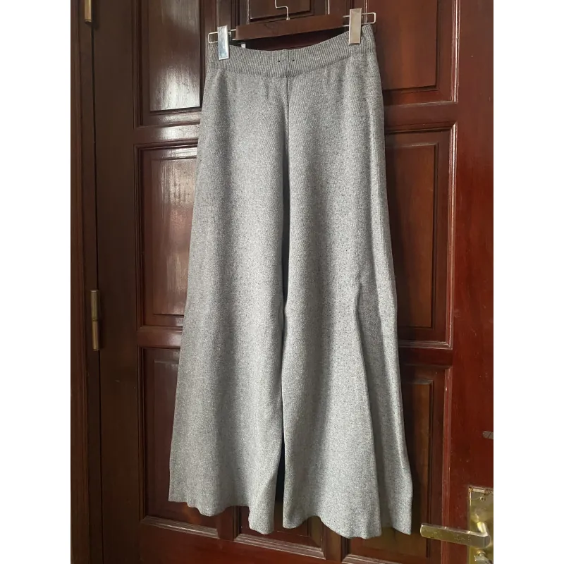 TQ. Quần len ghi size M 1035999