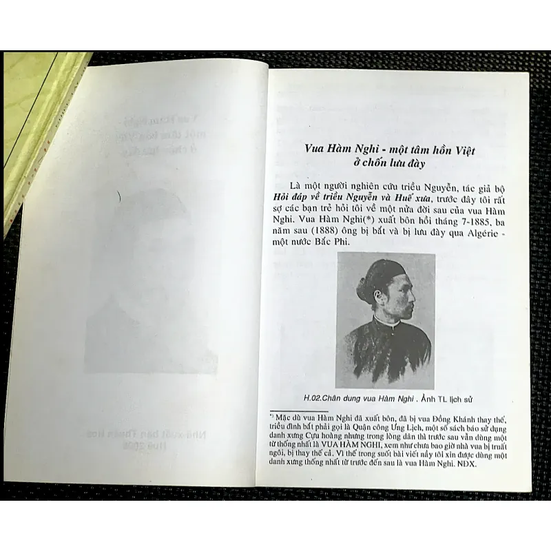 VUA HÀM NGHI Một tâm hồn Việt ở chốn lưu đày 998273
