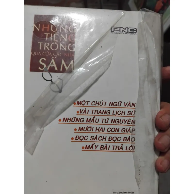 Những tiếng trống qua cửa các nhà sấm ( Huệ Thiên - An Chi ) 1030437