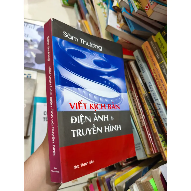 Viết kịch bản điện ảnh và truyền hình 🌱 558954