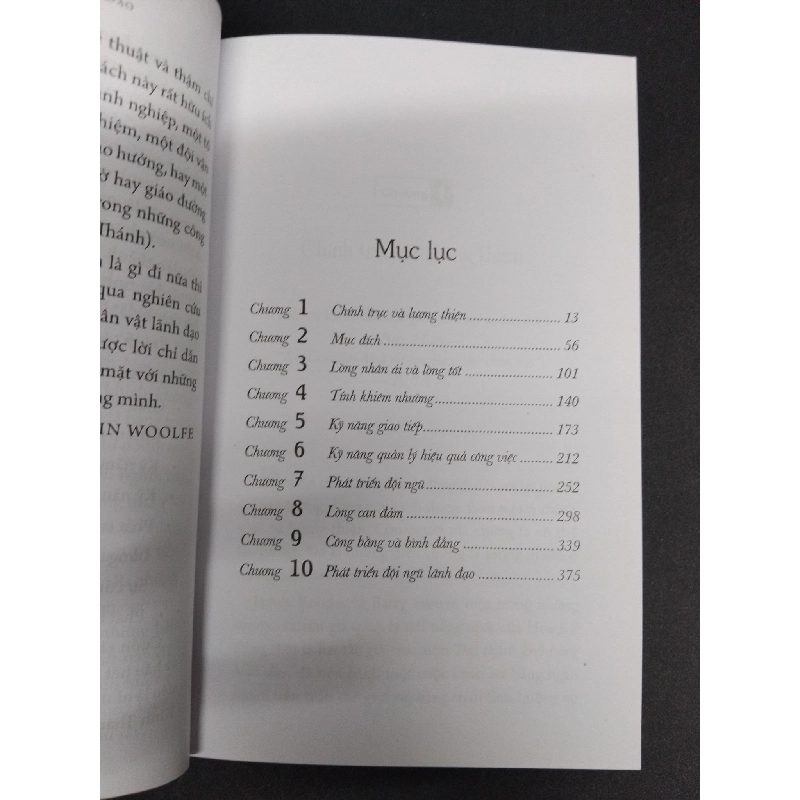 Kinh thánh về nghệ thuật lãnh đạo mới 90% bẩn nhẹ 2018 HCM1008 Lorin Woolfe QUẢN TRỊ 916608