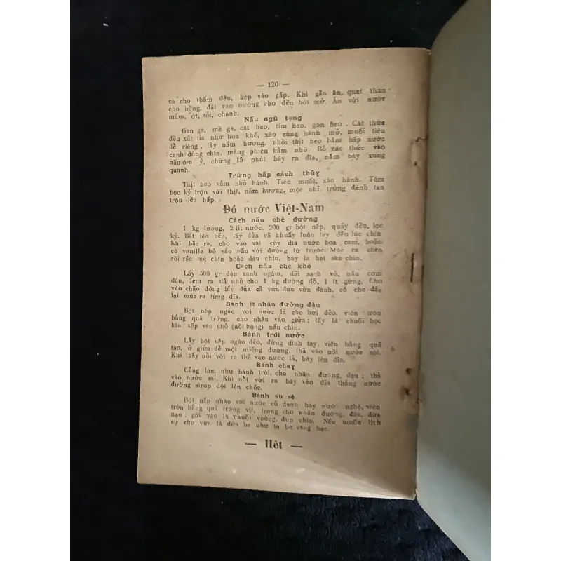 Sách dạy làm bếp - năm xuất bản 1949 1010576