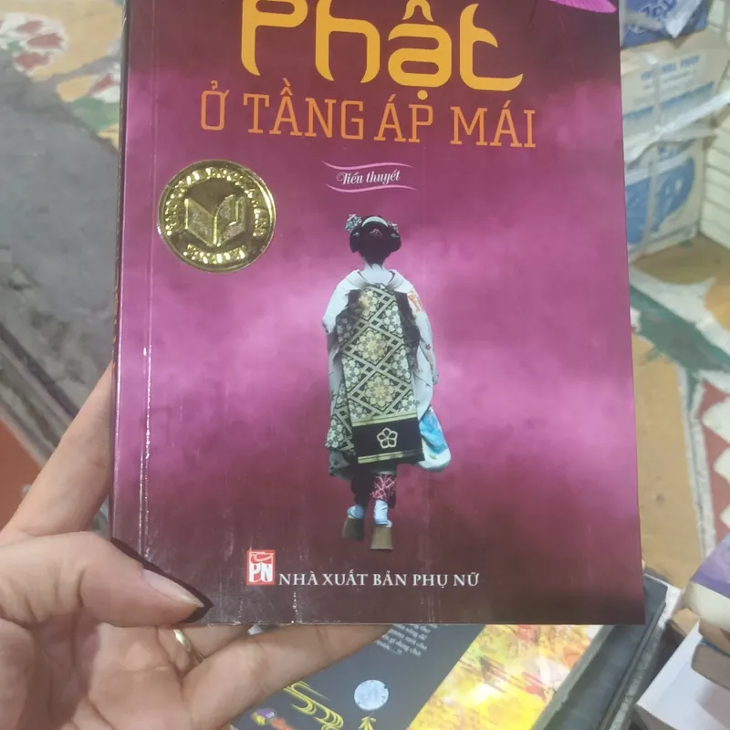 Phật Ở Tầng Áp Mái- Julie Otsuka 588683