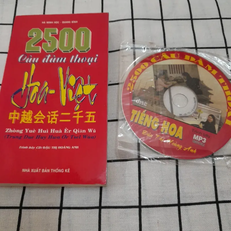 2.500 câu đàm thoại HOA VIỆT. BS Hà Minh Học. Nxb Thống kê 2005 976847