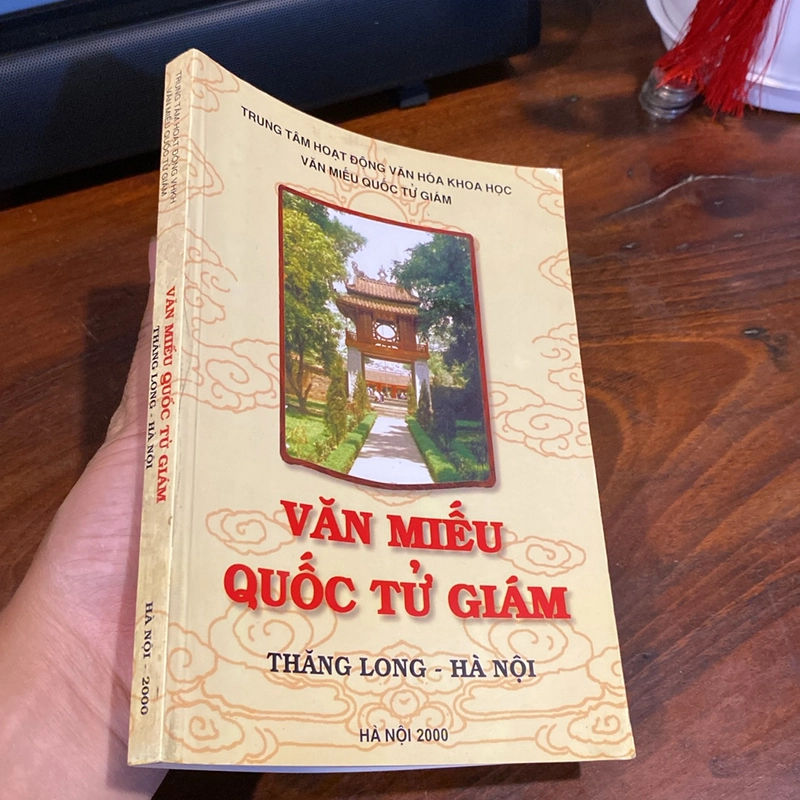 VĂN MIẾU QUỐC TỬ GIÁM (XB 2000) 501201