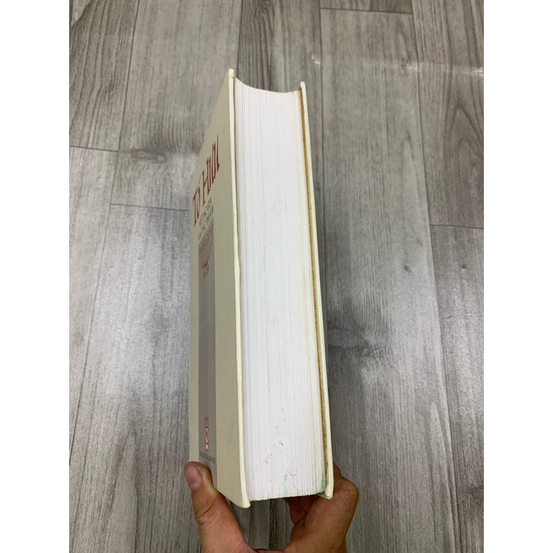 Tố hữu về tác gia và tác phẩm. Bìa cứng.  525414