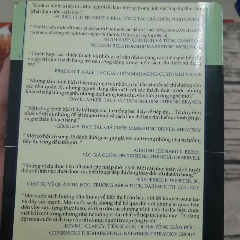Kotler Bàn về Tiếp thị. Tá giả Philip Kotler. Bản in 2007. Người dịch Vũ Tiến Phúc 675427