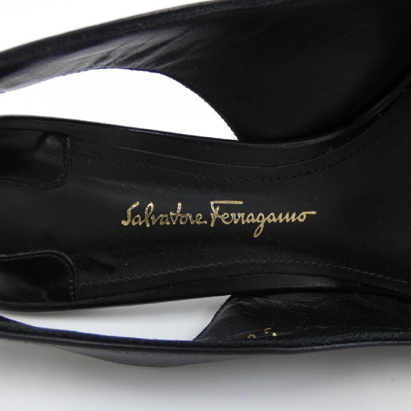 【Mã giảm giá】Salvatore Ferragamo SALVATORE FERRAGAMO Giày cao gót 664752