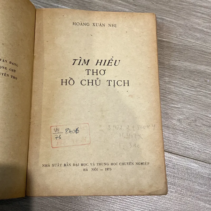 TÌM HIỂU THƠ HỒ CHỦ TỊCH (XB 1975) 455164