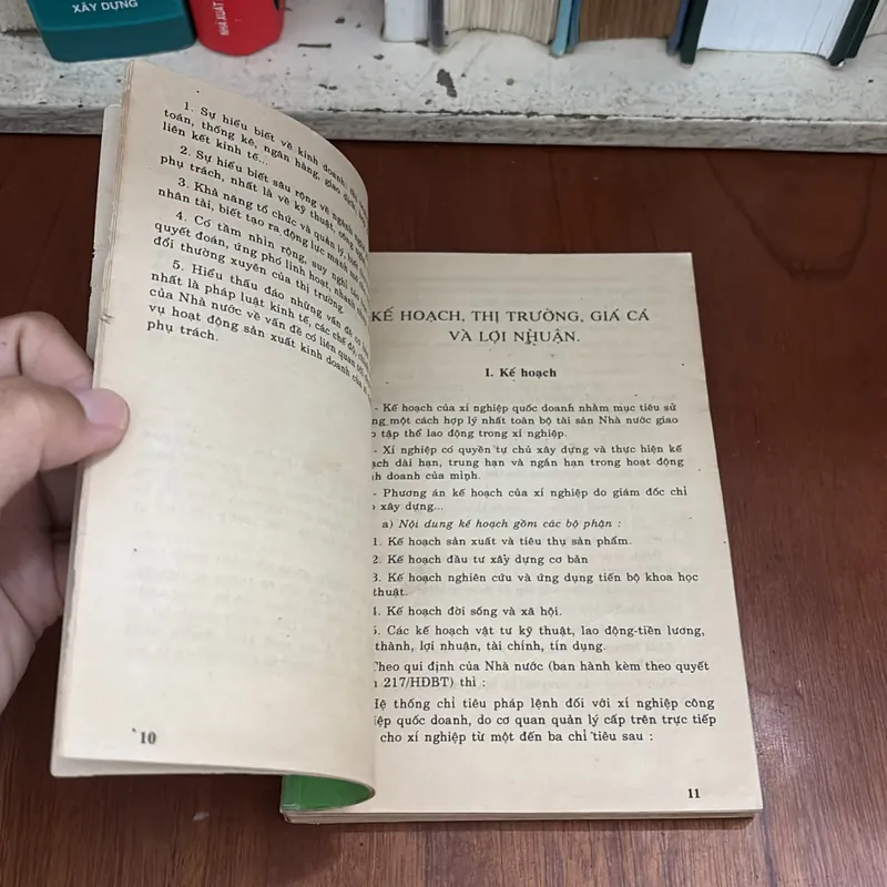 II Sách Kinh Tế: Làm Giám Đốc Cần Biết - Đào Nguyên Vịnh, Lê Thụ - 1991 604855