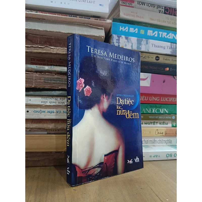 Dạ tiệc lúc nửa đêm - Teresa Medeiros 126040