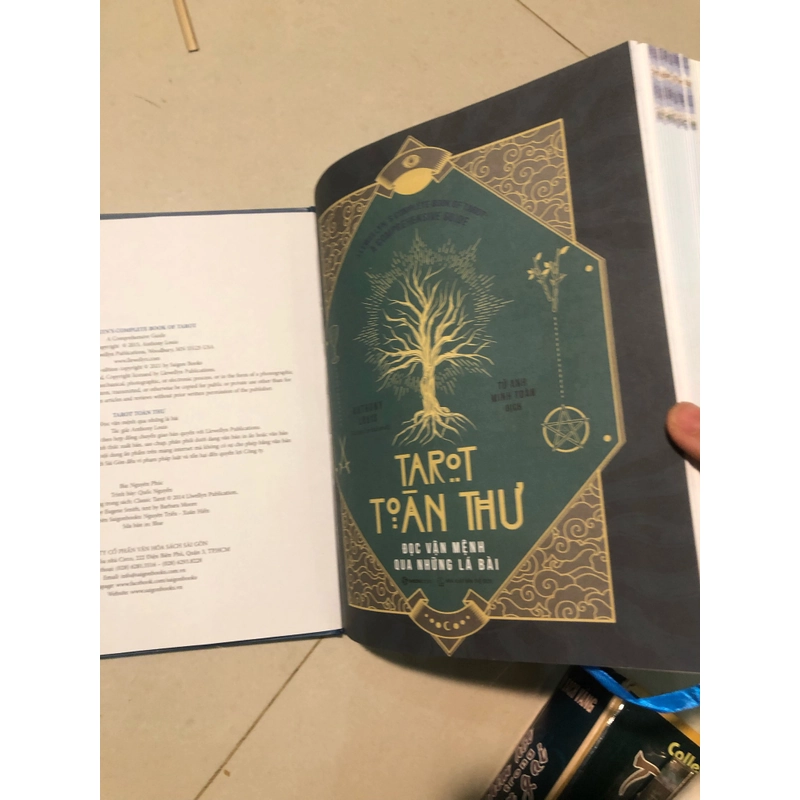 Tarrot toàn thư bìa cứng in màu đẹp và mới 99%  276083