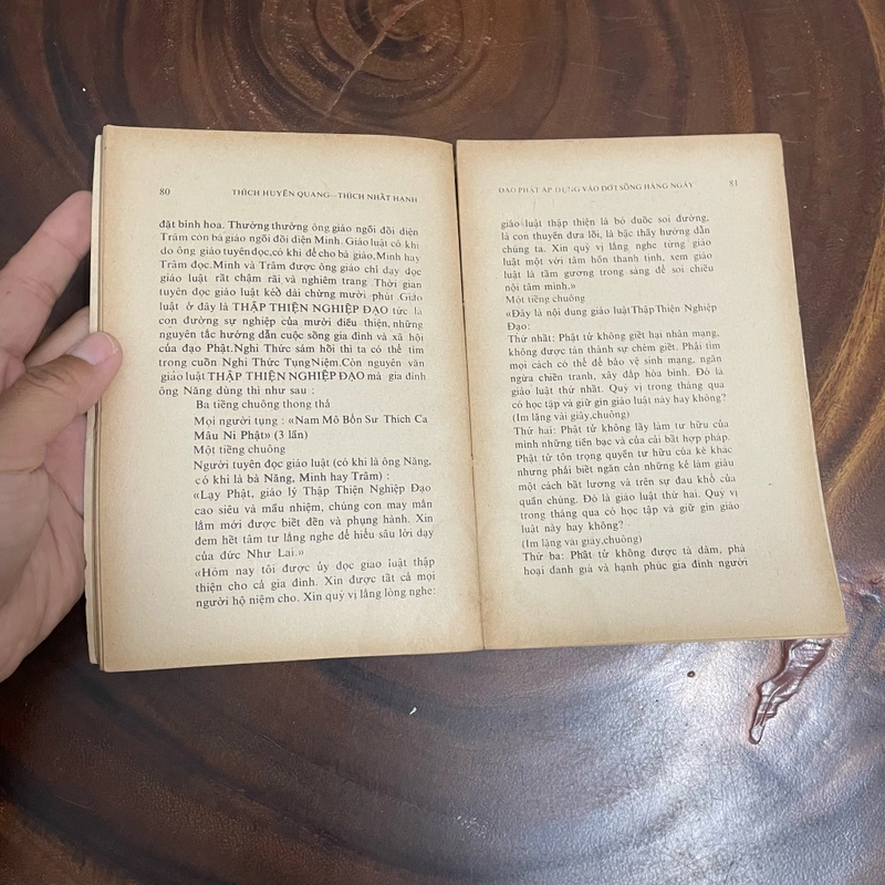 II Tựa sách: Đạo Phật Áp Dụng Vào Đời Sống Hàng Ngày - Thích Huyền Quang & Thích Nhất Hạnh 446205