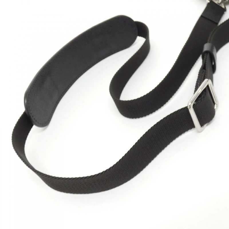 Túi đeo chéo Louis Vuitton Taiga Lama Outdoor M30755 613335