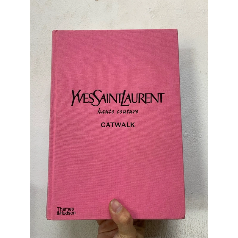 Yves Saint Laurent catwalk 445544